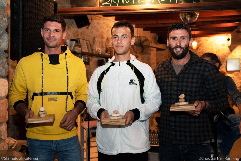 Έτρεξαν σε μία μοναδική διαδρομή στα βουνά της Δονούσας runbeat.gr